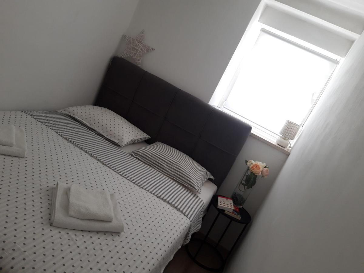 Tina Apartment Split Luaran gambar